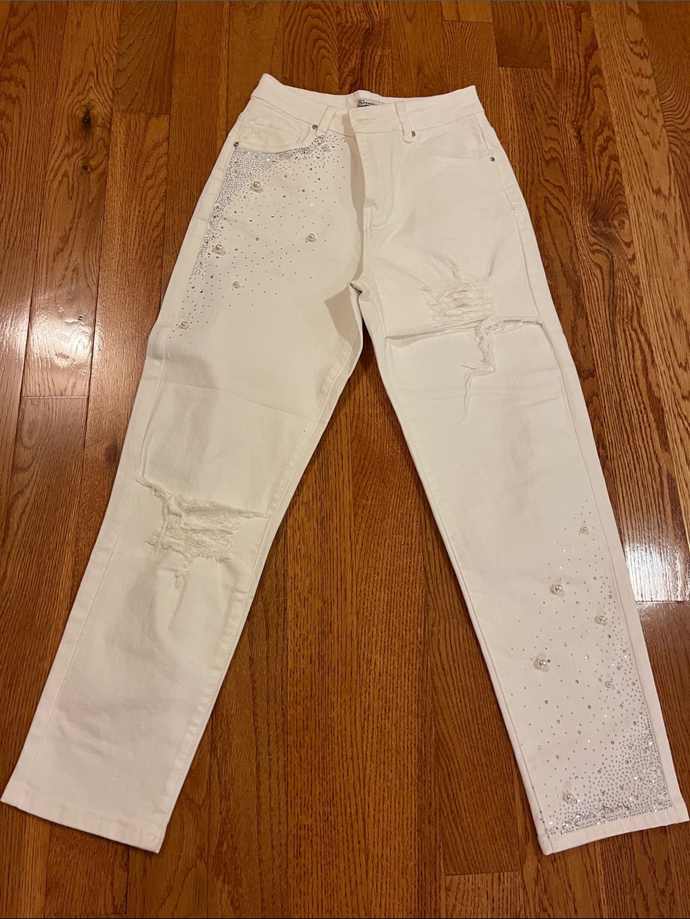 Farah White Straight-Leg Jeans with Rhinestone Distress